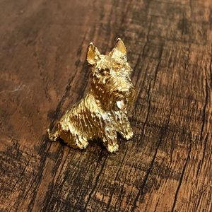 Vtg Crown Trifari dog puppy Scotty pin brooch